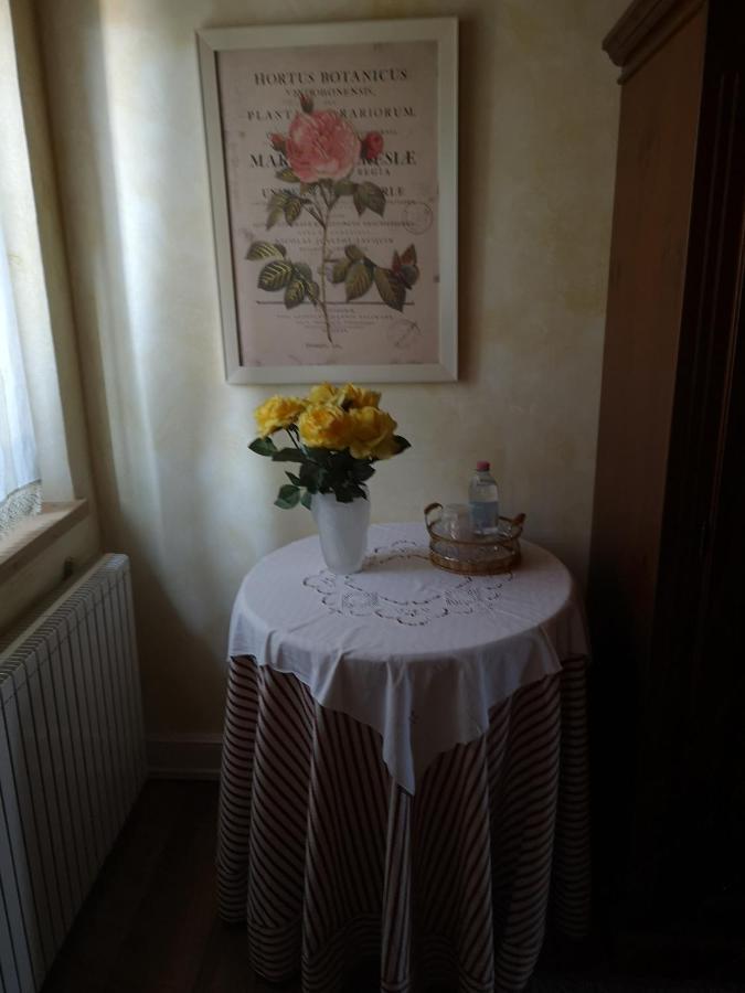 East Wind Bed & Breakfast Medea Ngoại thất bức ảnh