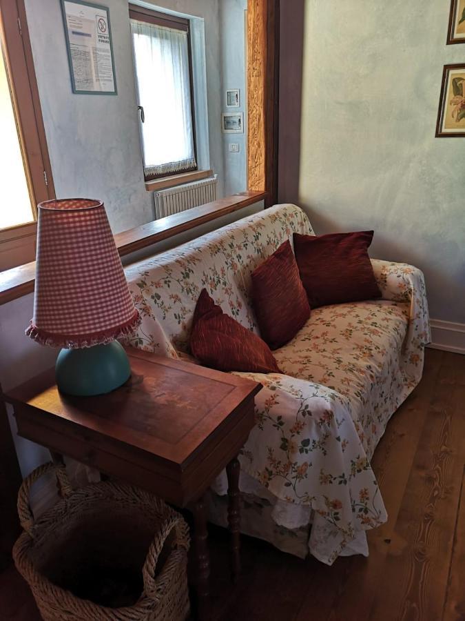 East Wind Bed & Breakfast Medea Ngoại thất bức ảnh