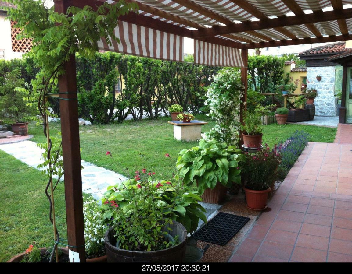 East Wind Bed & Breakfast Medea Ngoại thất bức ảnh
