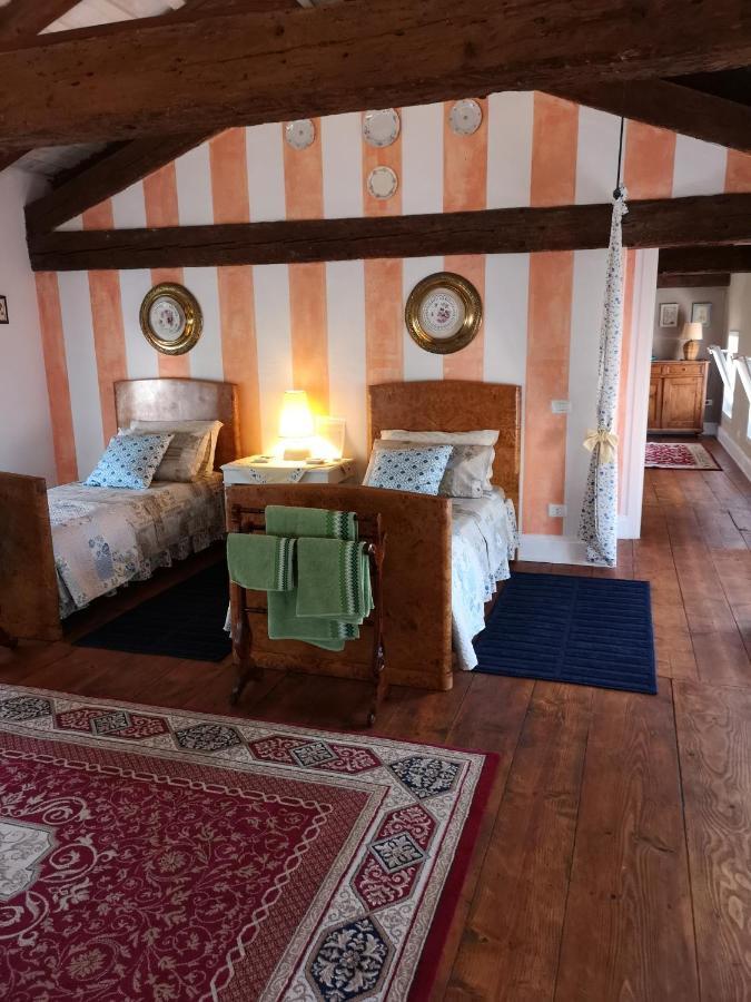 East Wind Bed & Breakfast Medea Ngoại thất bức ảnh